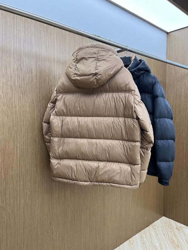 p3600 蒙口 连帽羽绒服 黑色官网图！