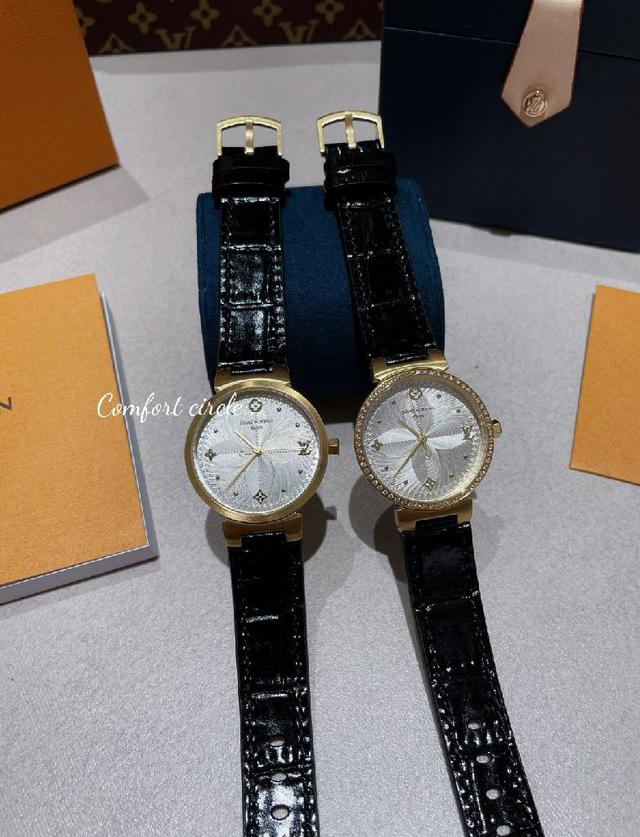手表以其直径45mm和厚度仅8.6mm的优雅设计，展现出卓越