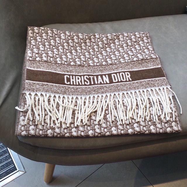 Dior 羊絨圍巾