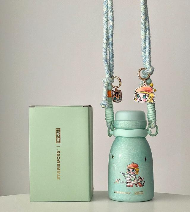 💚 星巴克 × POP MART MOLLY 聯名不鏽鋼水壺 400ml
