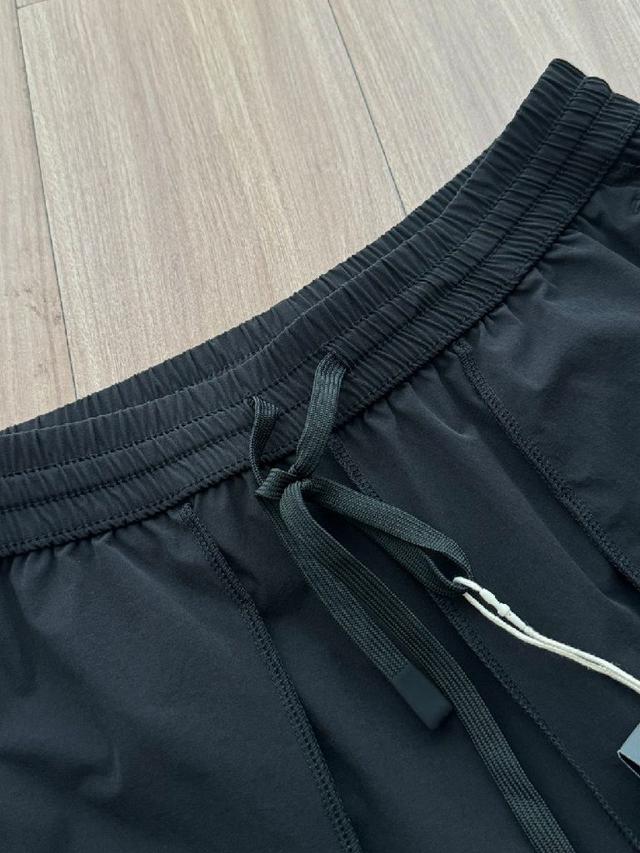 迪桑特Descente 透气速干硅胶polo短袖！