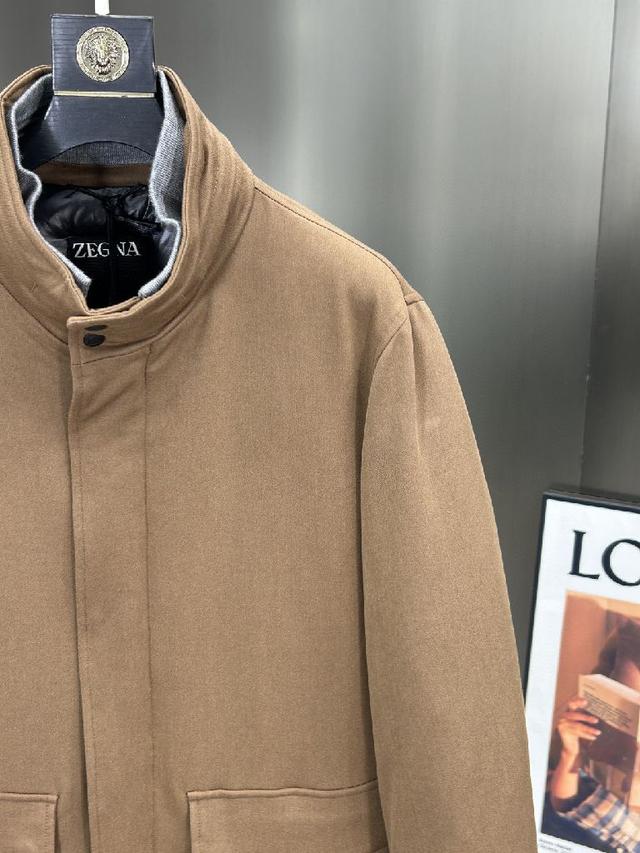 最新款时尚设计师款羽绒外套 杰尼亚连帽羽绒服