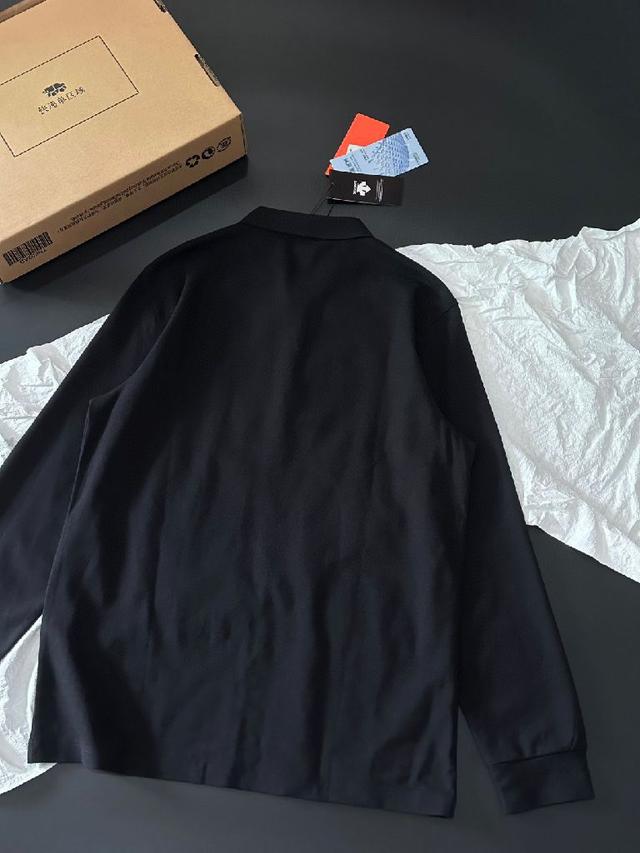 迪桑特新款长袖翻领Polo衫， 高周波压标logo干净舒适，