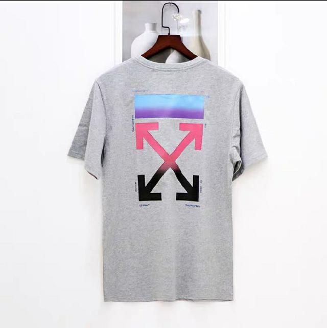 off white  T恤