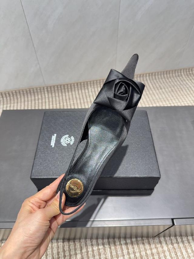 随便一个光线都超级亮眼 真是闪闪惹人爱