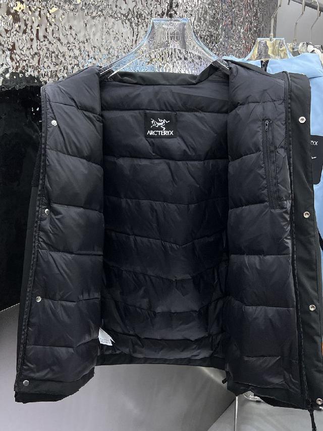 官网款2025秋冬新款羽绒服。这款号称羽绒服届最高端的