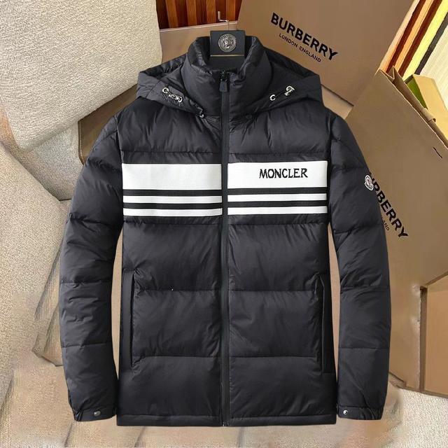 新款羽绒服。这款号称羽绒服届最贵的，全部90绒的