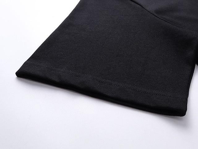 色加上马衔扣字母刺绣，定织纯棉双纱260克面料，舒适透气不易变形