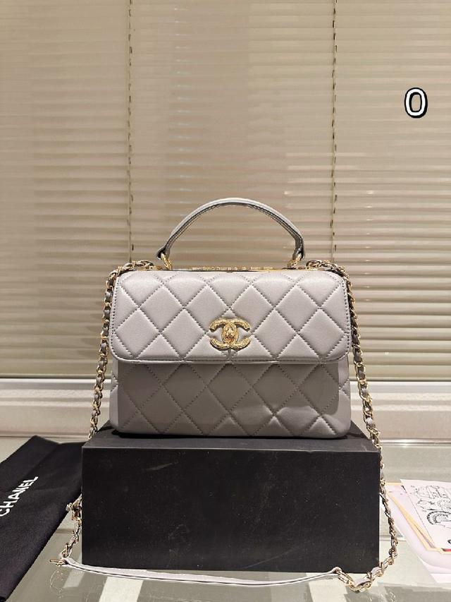 原版来啦 〰️ LV nice vanity化妆包