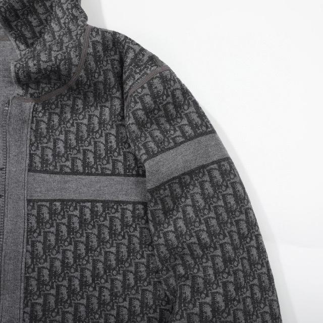 轻奢主义 男女日常通勤穿搭必备单品  正确版本  欢迎对比