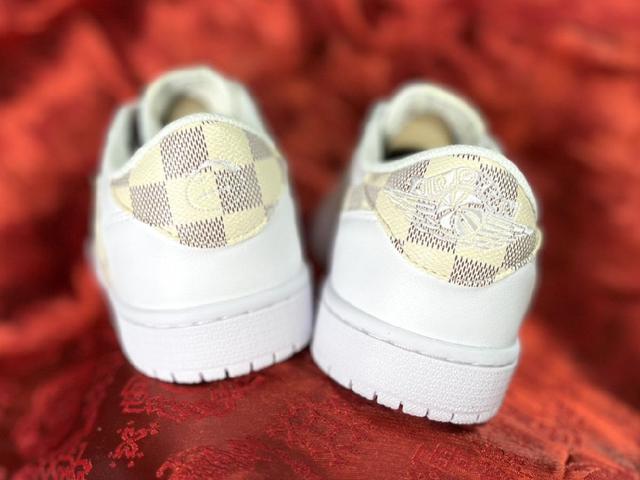 Rare Customized Air Jordan 1 TS倒勾