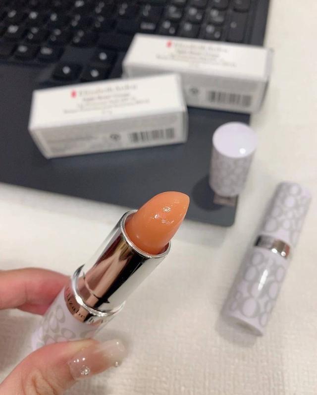 Elizabeth Arden 伊麗莎白雅頓 8小時潤澤護唇膏SPF15 3.7g#01/31