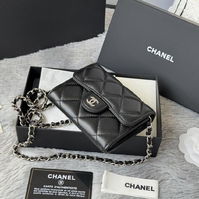 超级小巧实用  一定要买的款[耶] 两种皮质～小颗粒牛皮经典菱格纹