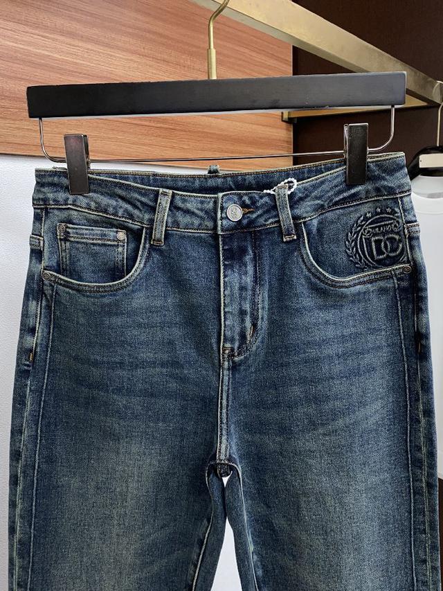 新款牛仔裤👖高端版本！专柜定制面料