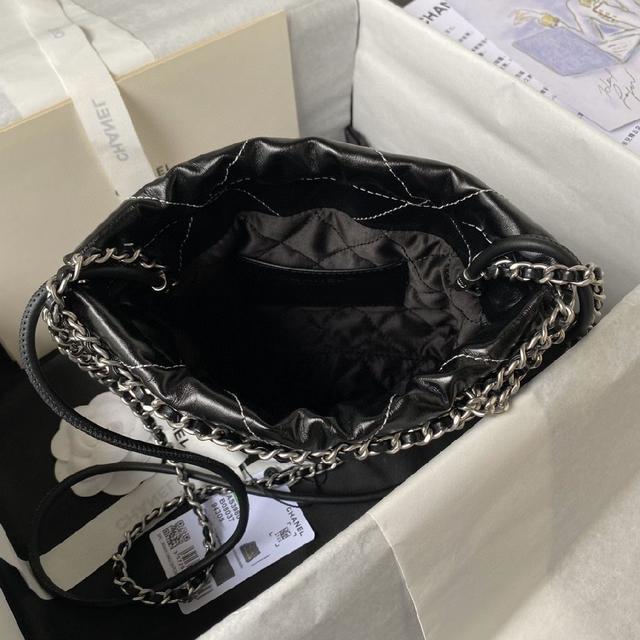 香奈儿的mini22击中红心了