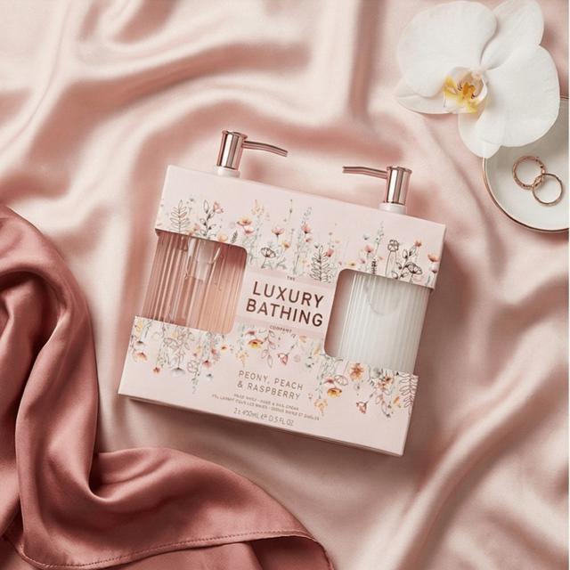 美國_The Luxury Bathing Company 牡丹蜜桃香氛洗護手組#限時特價有單就下