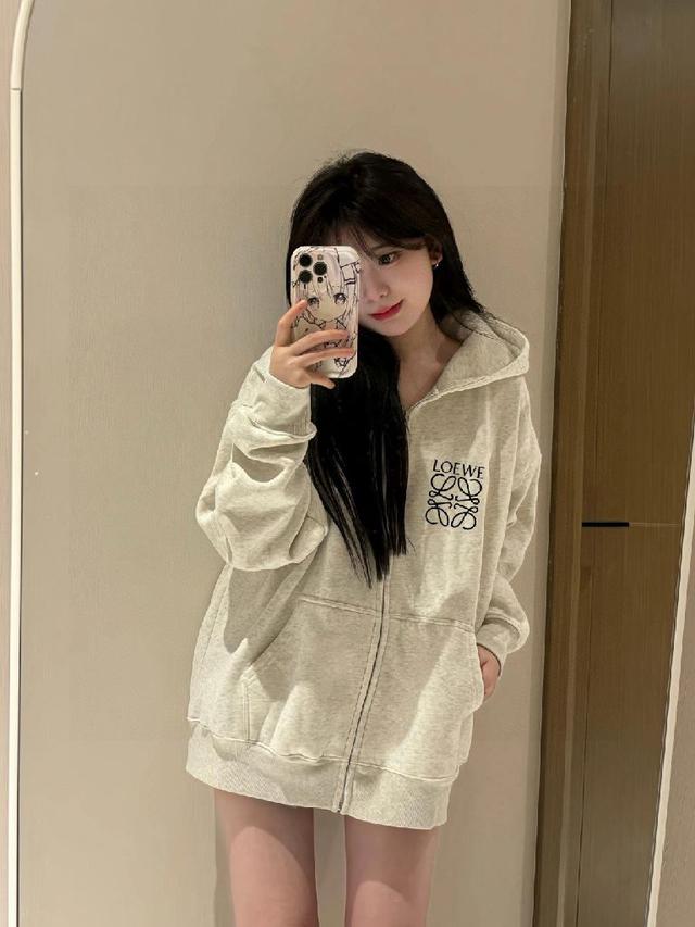 All It Takes Nulu™面料 超显瘦 女士瘦腰纯色刺绣圆领套头速干短袖