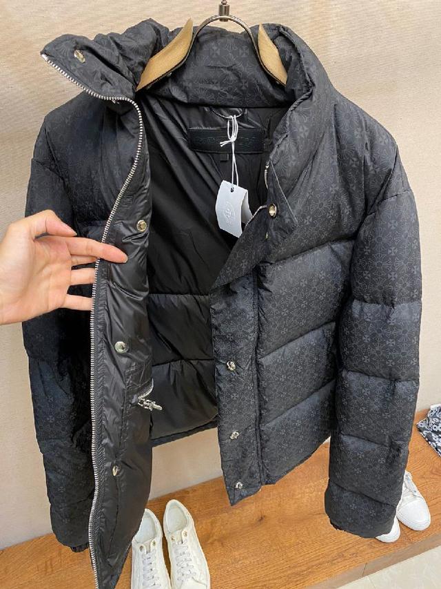 内胆带logo轻薄户外级羽绒服 外层是天花板级别鸟BETA LT 系列