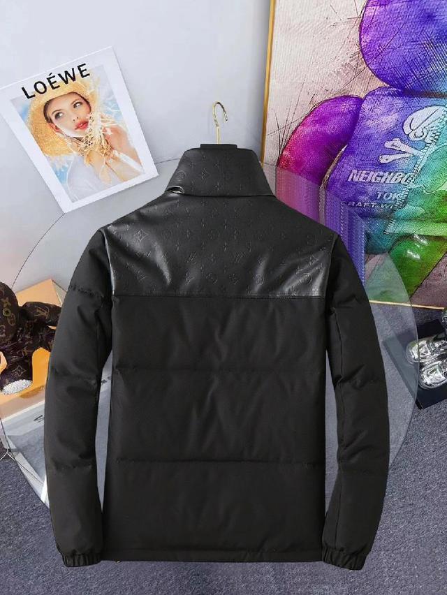 新款羽绒90白鸭绒外套，秀场新品‼品相非常完美