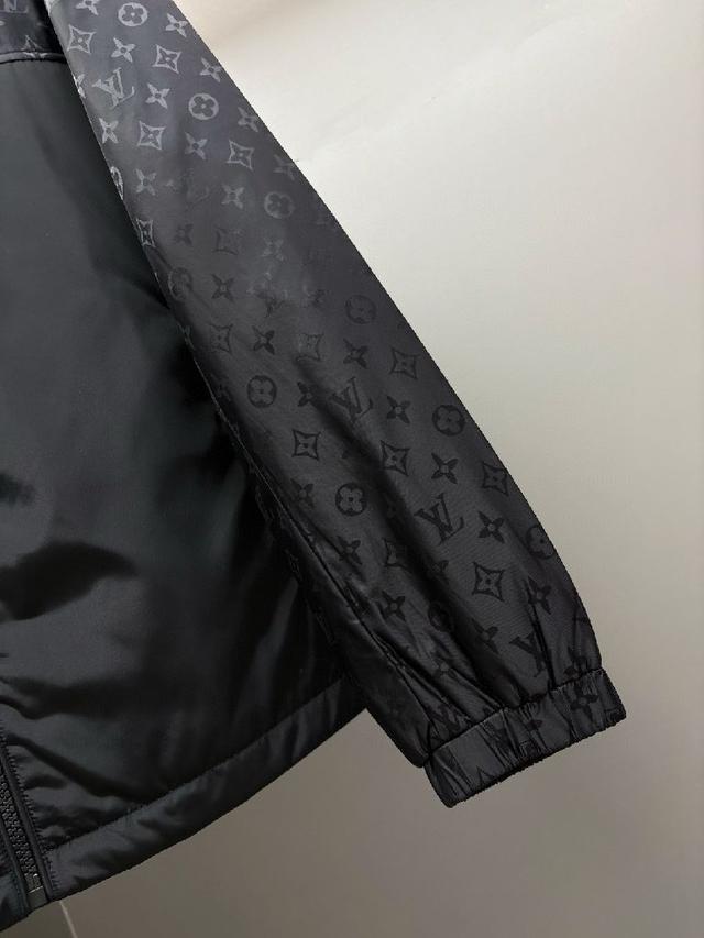 2025新品夹克外套，时尚帅气，简约百搭款，胸前精致刺绣字母logo