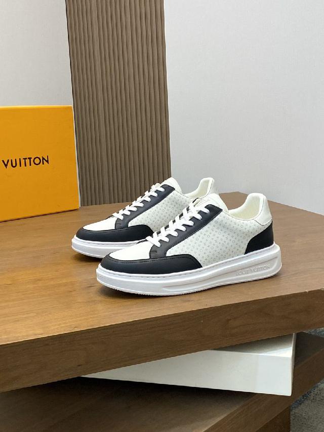 新品男士高端休闲运动鞋，选用进口头层牛皮丝印品牌lougou