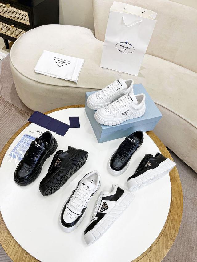 百搭不挑人！大底采用ap发泡材质