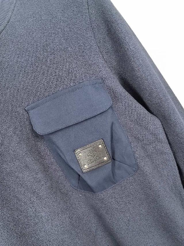 新款设计感卫衣  官网同步！这款T恤极简主义设计