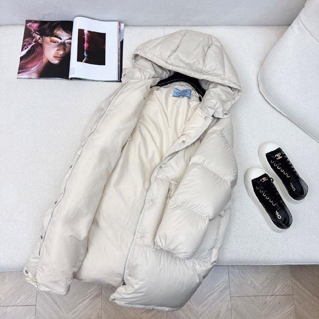 秋冬最新款连帽长款面包服羽绒服🖤 经典H直筒长款版型 上身