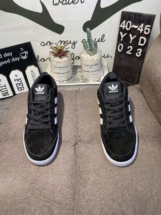 Adidas阿迪达斯EQT低帮学院风舒适休闲运动板鞋YYD023