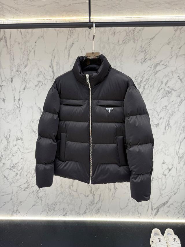 Moncler 羽绒服2025最新款时尚设计师款羽绒外套.处处细
