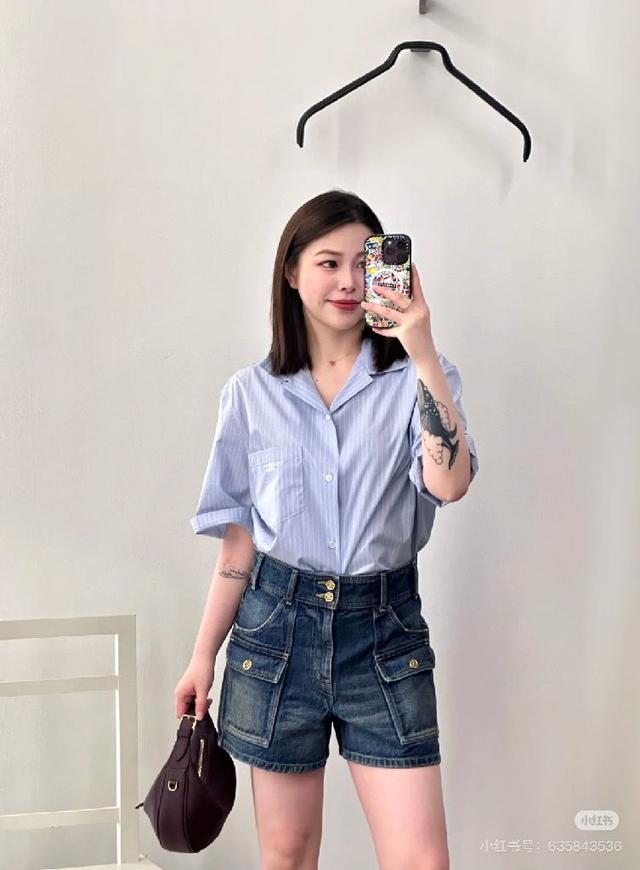 采用高织有机棉牛仔面料 质感柔软细腻