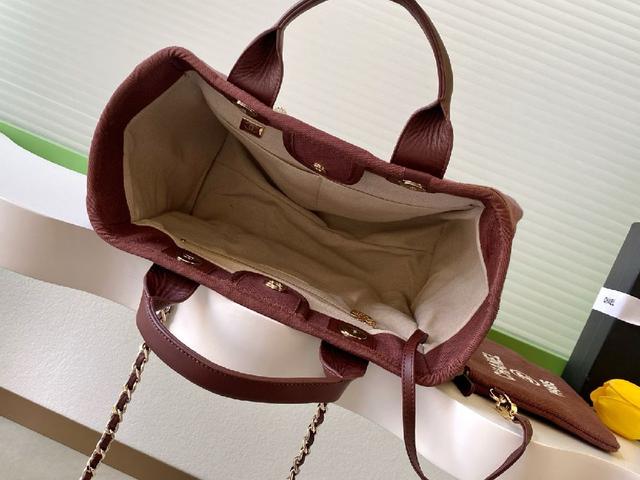 袋👜飞机✈️机场包包，采用深蓝丹宁面料+经典菱格纹