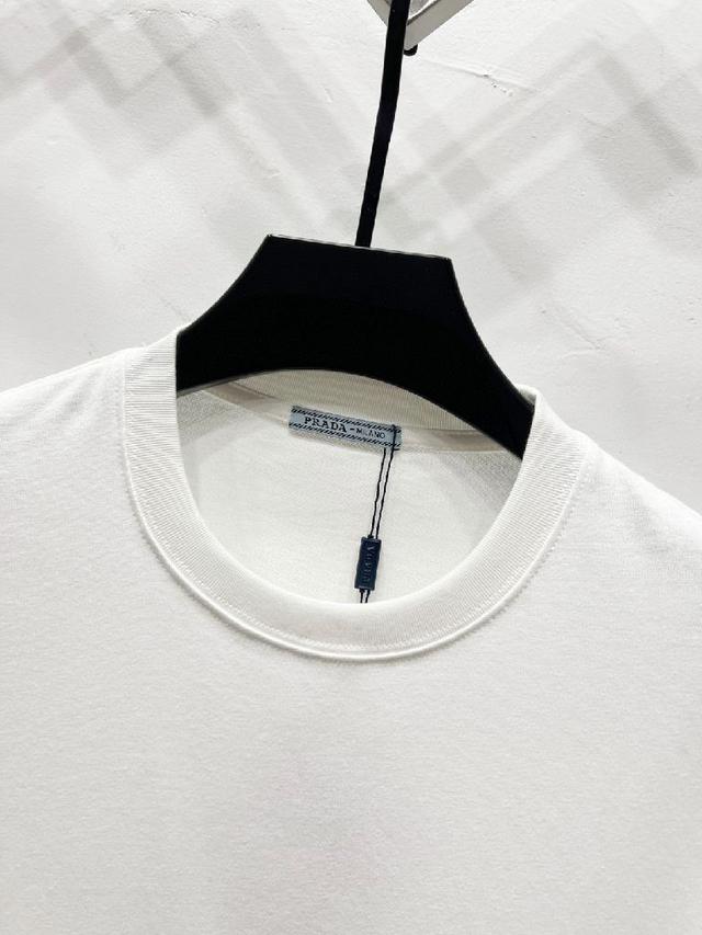 法国路威酩轩集团-LVMH旗下品牌，著名奢侈品箱包和皮具