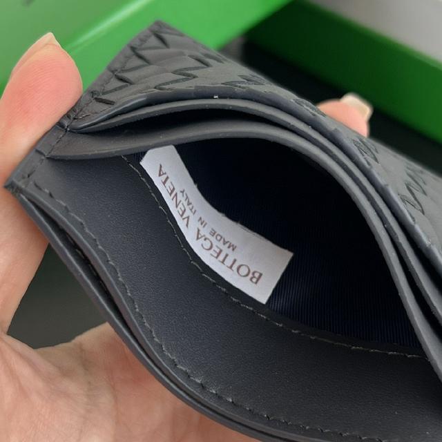 简简单单精致卡包  小巧轻薄易携带 直接揣兜里或者放