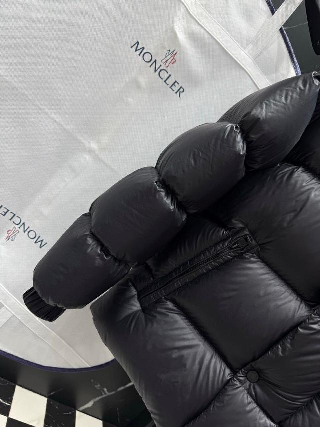 Burberry 巴宝莉，2025冬季最新品，专柜同步有售，原单狠货，