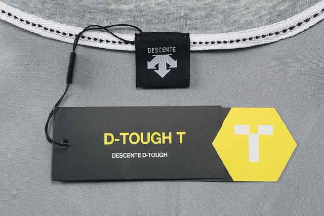 迪桑特 2025新款 运动元素 立体硅胶+印花字母logo