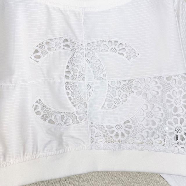 早秋新款南法度假风穿搭套装🤍镂空双C刺绣白色小衣+高腰刺绣半