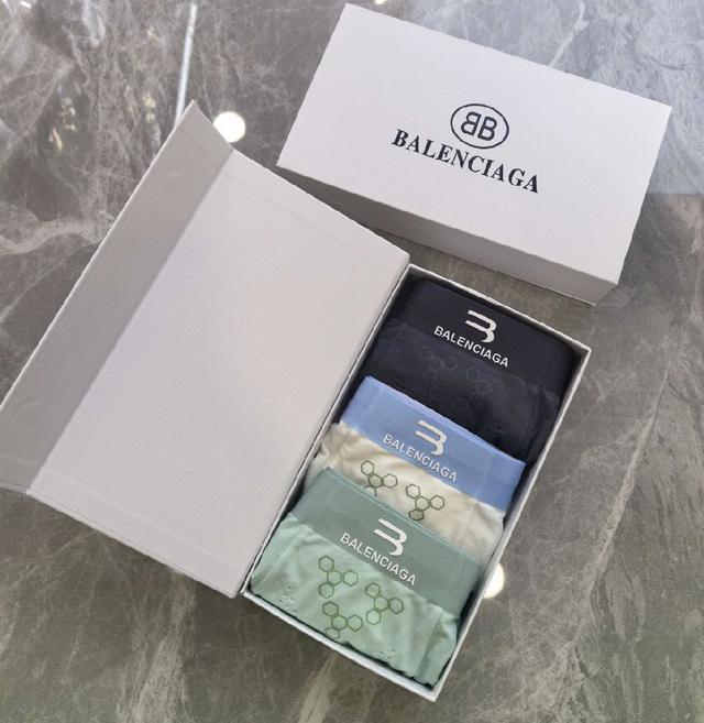 迪奥Dior    系列平角内裤（1盒3条）~原单品质！