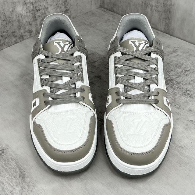 Louis*Vuitto* LV Trainer 最新走秀款 大底和面料私模