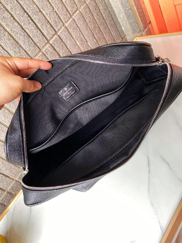 【蔻驰 3001  背包】💯💯意大利米兰专柜新款💯👍进口