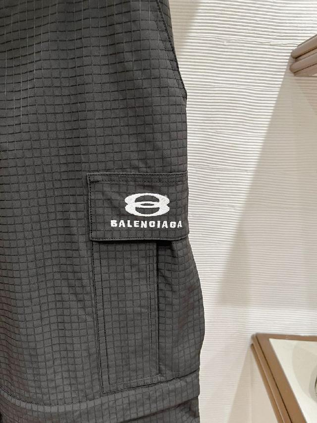 面料差不多花费了1个月！原版开模的浅金进口牙拉链