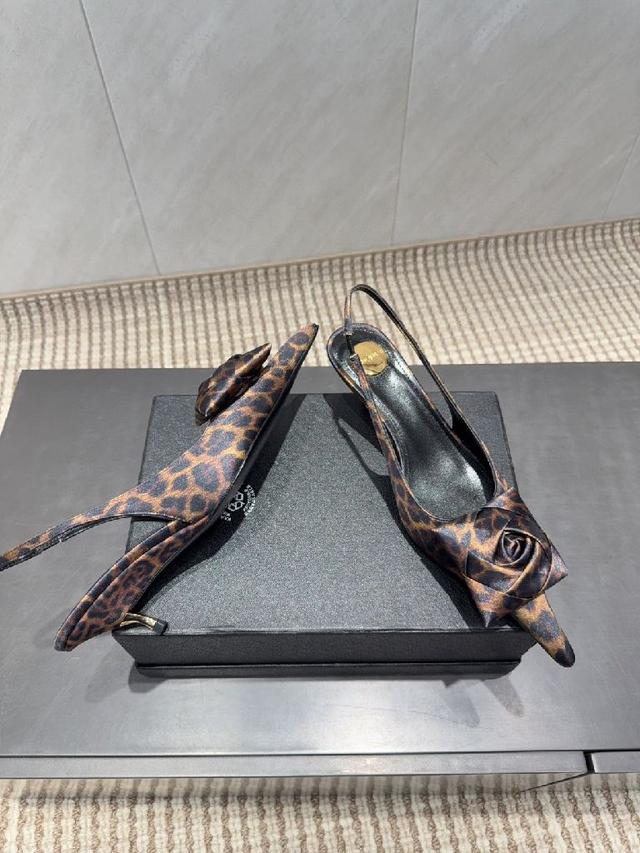 随便一个光线都超级亮眼 真是闪闪惹人爱