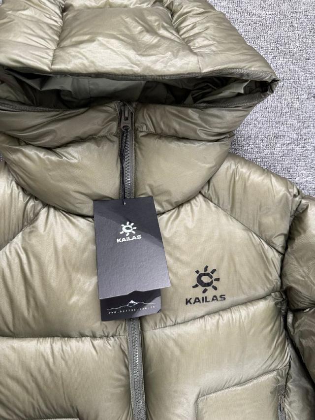 1000蓬松度！25年最火羽绒服出货！上得雪山，下得“厨房”受无数户外人追捧