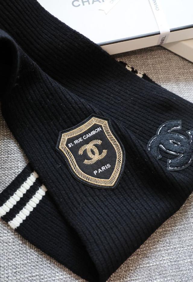 VUITTON PARIS有李小璐霍思燕同款 lv羊绒围巾披肩，