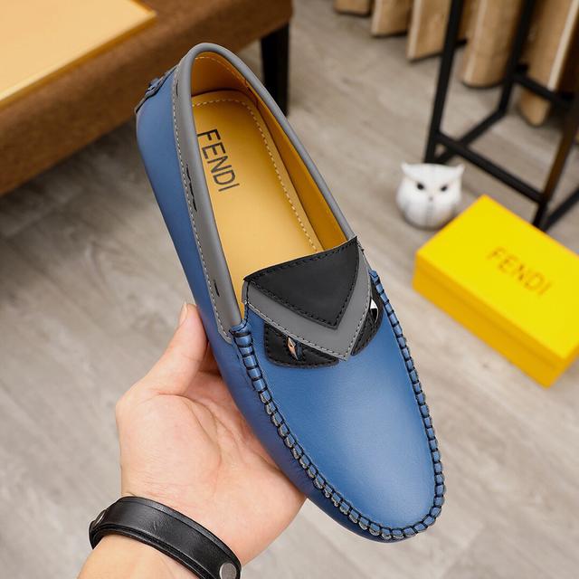【FENDI-芬迪】经典新款男士休闲套脚鞋