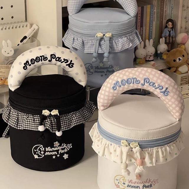 ins高顏值便攜可立水桶收納文具包((預購)