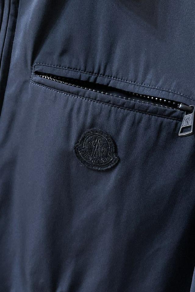 巴宝莉2025新款连帽面包服羽绒服，奢享温暖与时