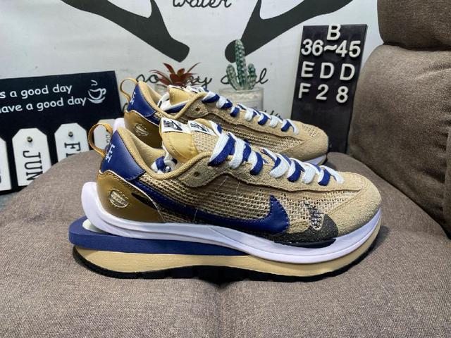 NIKE 耐克 VAPORWAFFLE / SACAI