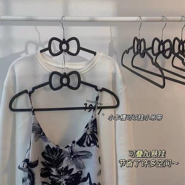 ins黑色系少女蝴蝶結愛心衣架(預購)