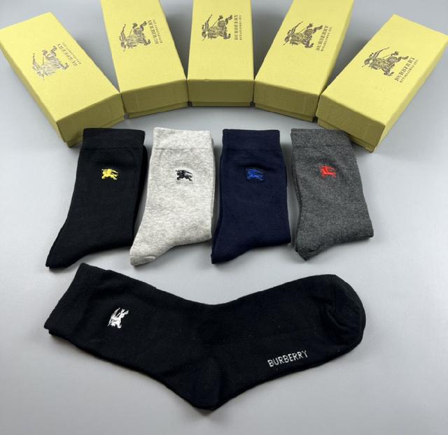 采用进口机器 做工精致 百搭款 抗菌吸汗防臭 一盒五双